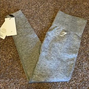 Gym shark leggings